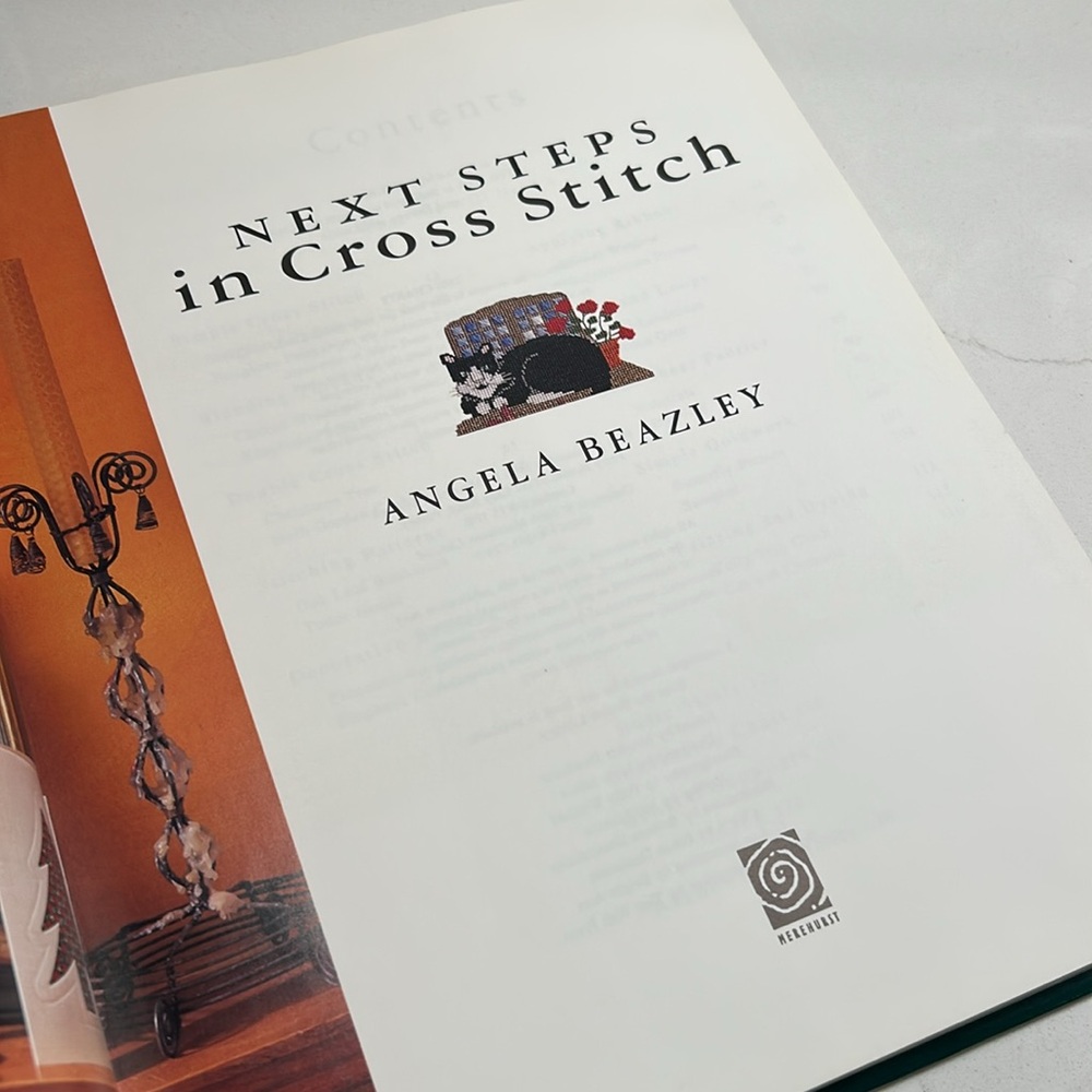 ๐ Next Steps In Cross Stitch Vintage 1996 Hardcover Book By Angela Beazley - Picture 3 of 16